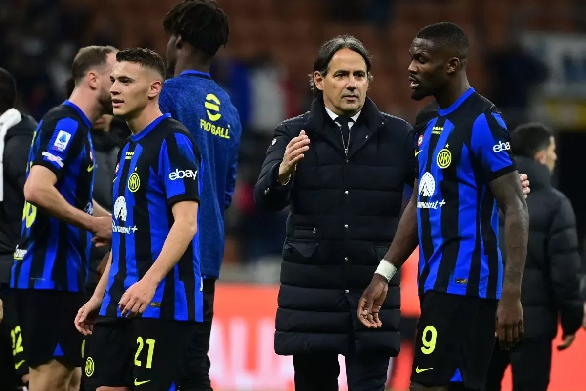 Simone Inzaghi bersama pemain Inter Milan. ANTARA/AFP/PIERO CRUCIATTI 